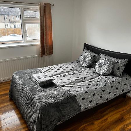 Good Priced Single Rooms In Hayes Northolt  外观 照片